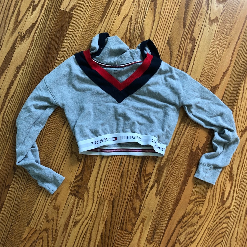 Tommy Hilfiger cropped sweatshirt